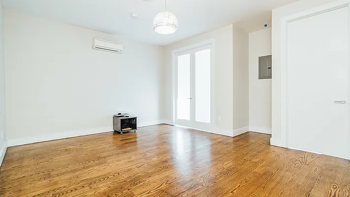 Rented by Nooklyn NYC LLC | media 15