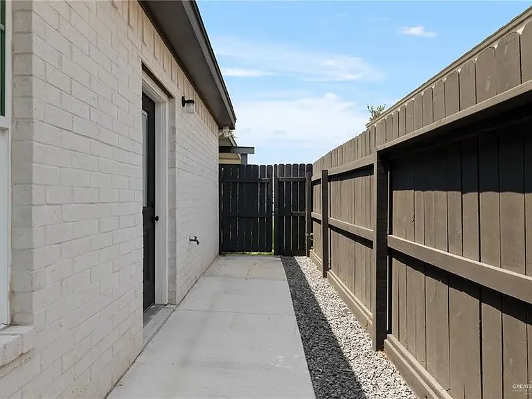 5904 Sandpiper Ave #3 — Photo 10