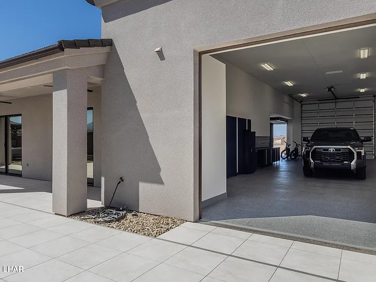 1631 E Laurel Dr — Photo 36