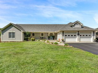 2667 Lilly Dr, Salem, VA 24153