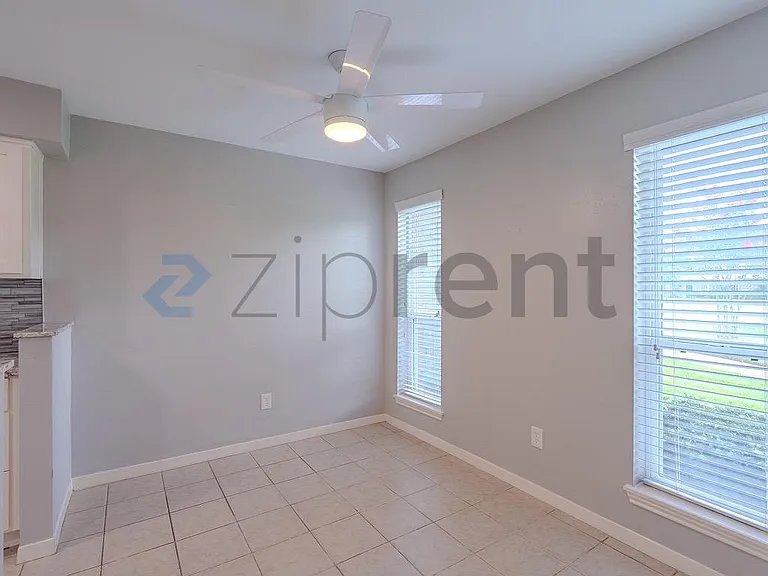 10349 Longmont Dr — Photo 12
