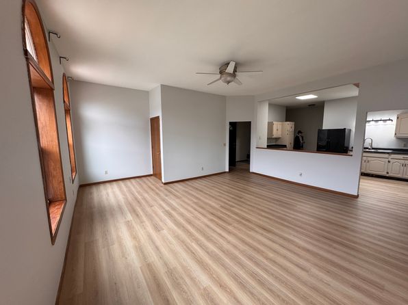 127 Front St #B, Beaver Dam, WI 53916