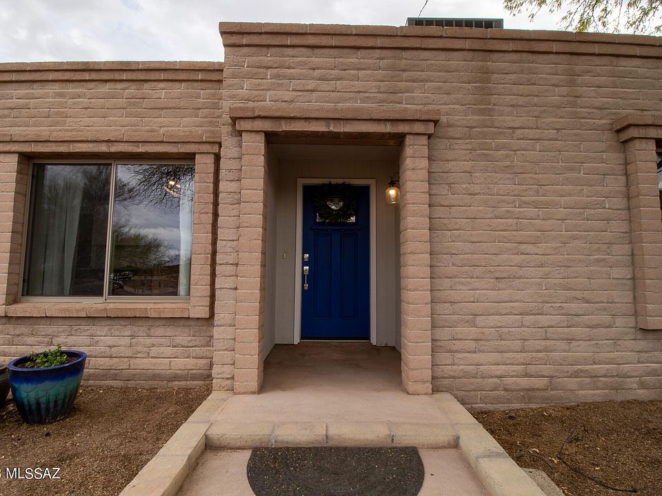 1st image of 2921 W Camino Camelia