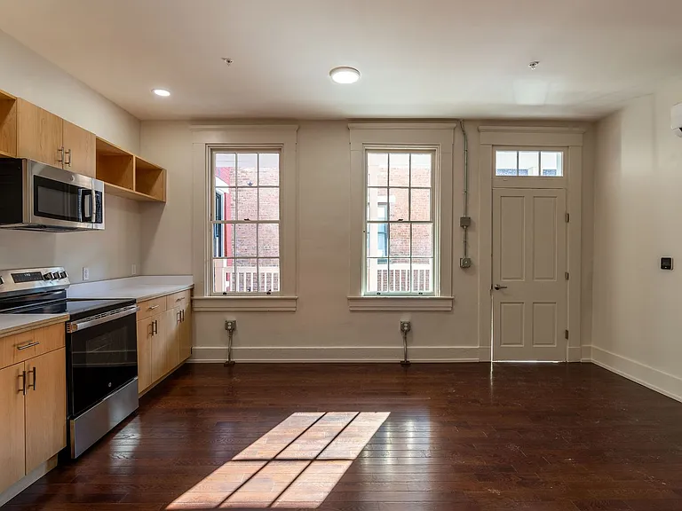56 E McMicken Ave — Photo 15