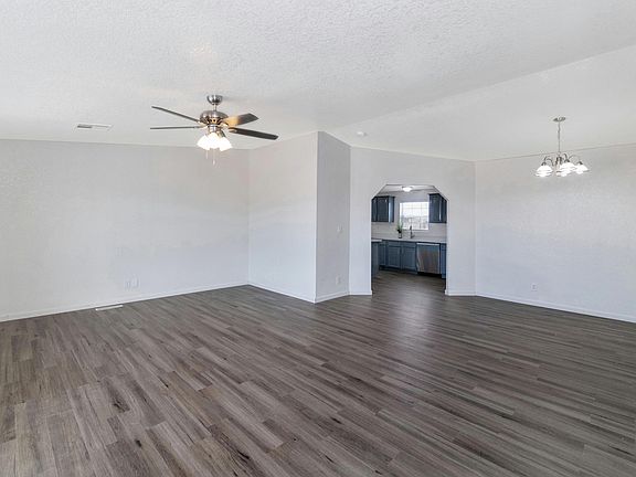 3rd image of 30022 W Latham St