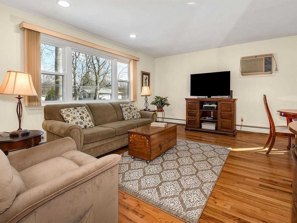51 Ave, Huntington, NY 11743 Zillow