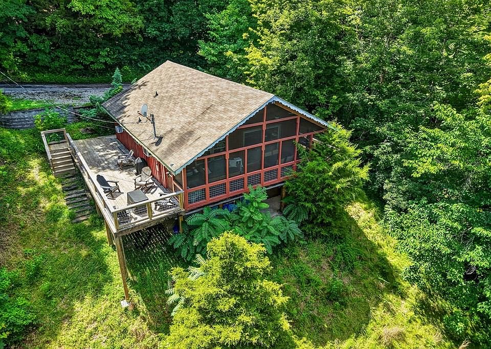 1st image of 214 Mullican Dr