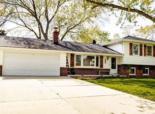 436 Cardinal Dr, Bloomingdale, IL 60108