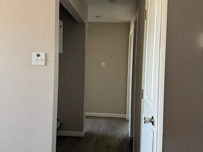 817 E Kearney St — Photo 3