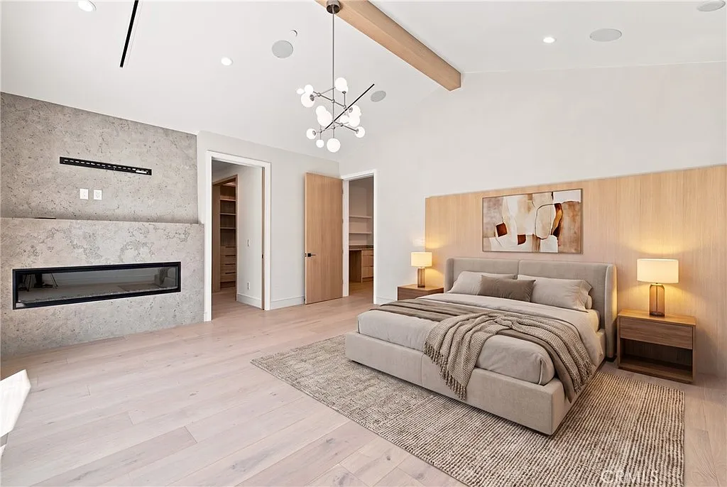 5 bed, 5.5 bath, 3634 sqft, $15,500 — Photo 3