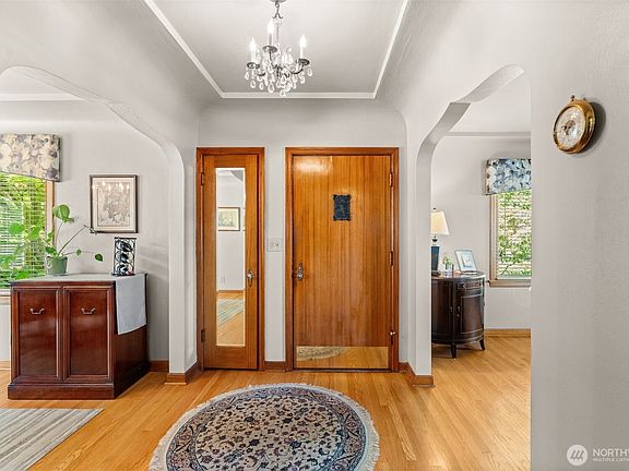 2nd image of 1805 N Union Avenue