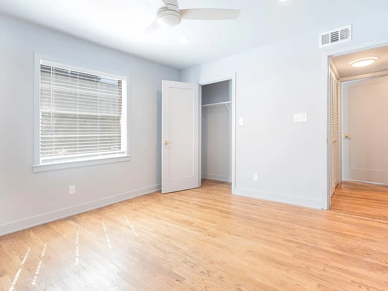 3057 Pharr Court North NW #A — Photo 16