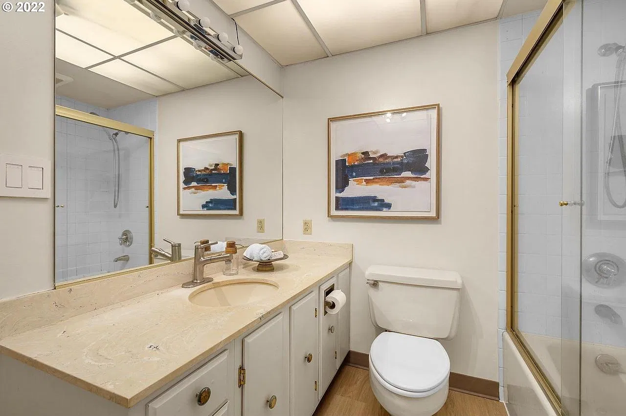 1 bed, 900 sqft, $3,400 — Photo 2