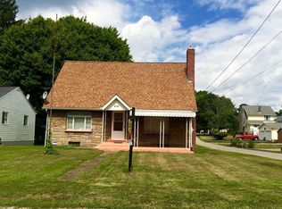 102 W Winter Ave, New Castle, PA 16101