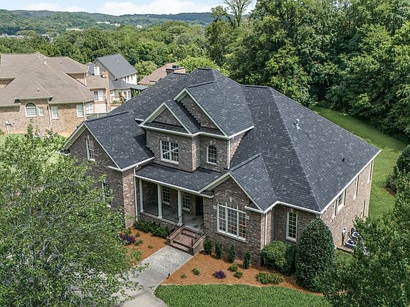 2nd image of 424 Sandcastle Rd