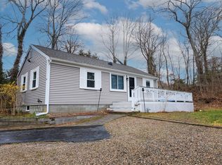 64 Dumont Dr, Hyannis, MA 02601