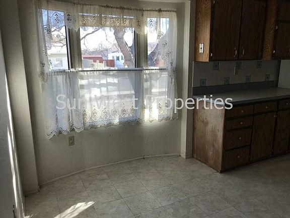 4th image of 1313 Bramble Ave