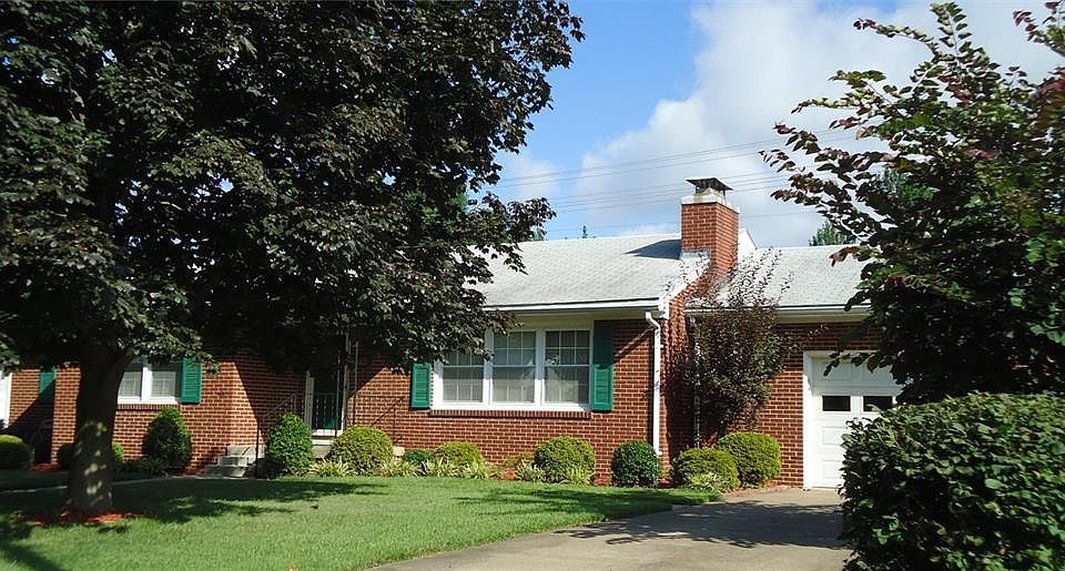 1st image of 1213 Booth Ave