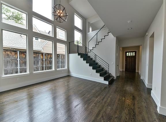 5th image of 6214 Belmont Ave