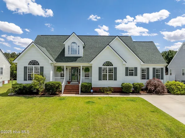 2017 Charterhouse Lane, Winterville, NC 28590