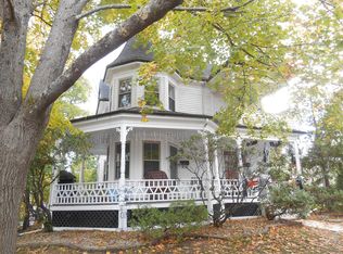 30-32 Academy St, Braintree, MA 02184