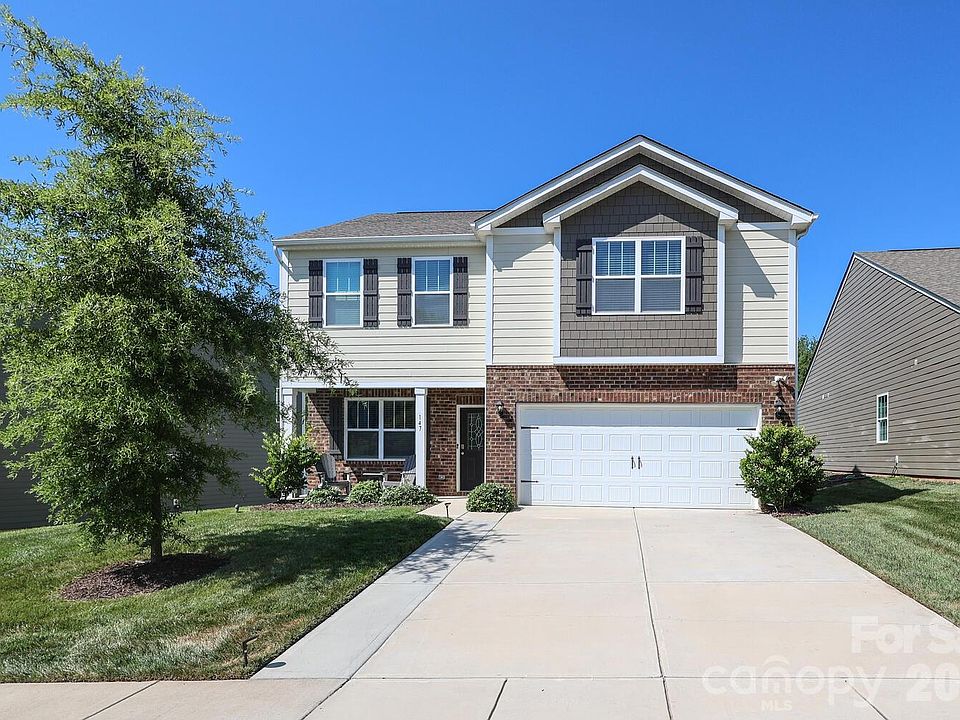 1st image of 147 Atwater Landing Dr