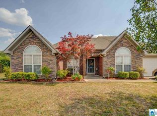 133 Waterford Cove Dr, Calera, AL 35040