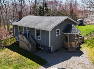 202 Saunders Rd, Yarmouth, NS B5A 5N6