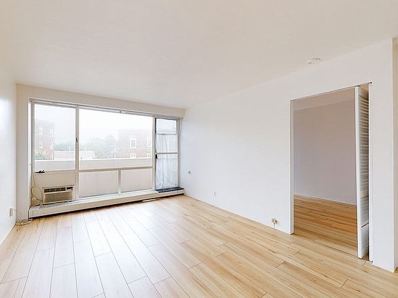 3rd image of 29 Concord Ave APT 512