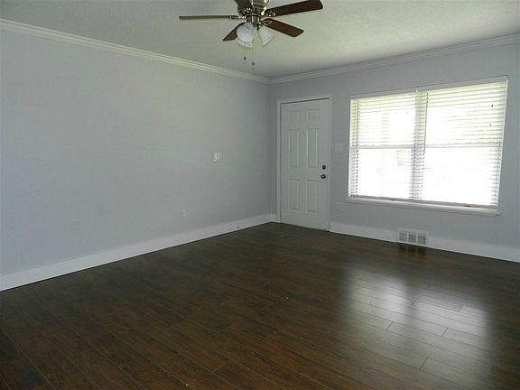 3rd image of 1714 NW 44th St