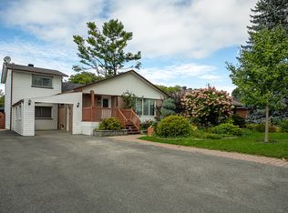 1255 Rideout Cres #B, Ottawa, ON K2C2X9