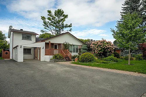 1255 Rideout Cres #B Photo 1