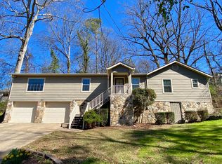 309 W Crest Rd, Rossville, GA 30741