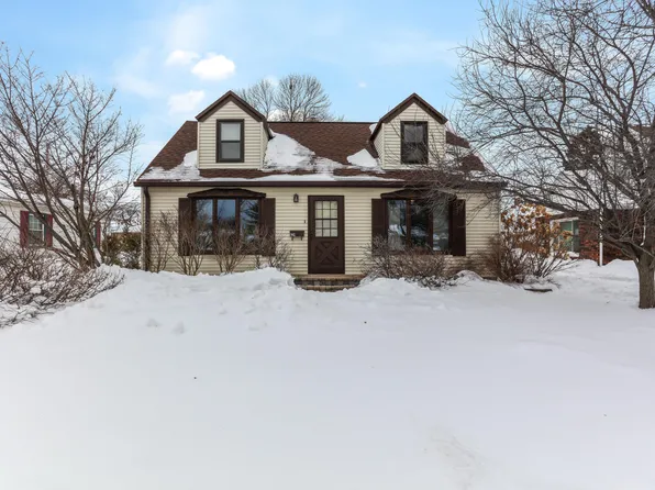 824 Virginia St, Racine, WI 53405