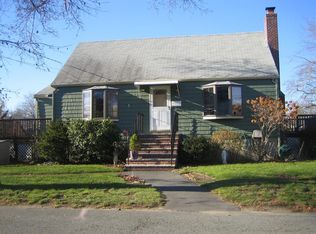 24 Elmwood Ave, Saugus, MA 01906