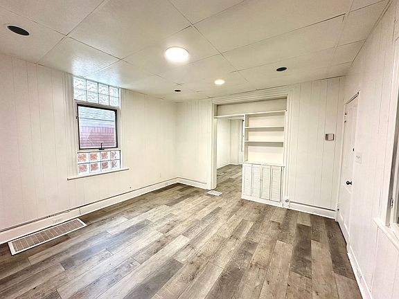4th image of 816 N Sheridan Ave #1