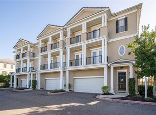 290 Newbury Pl N, Saint Petersburg, FL 33716
