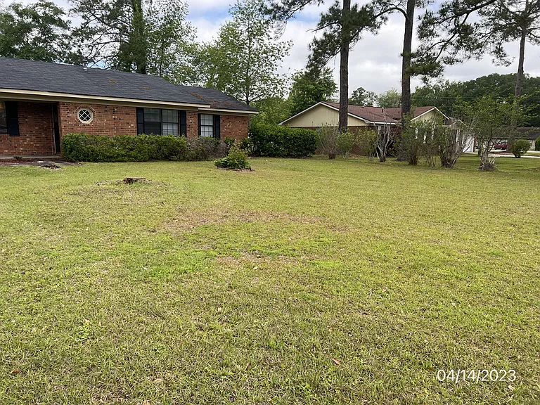1103 Hickory St — Photo 34