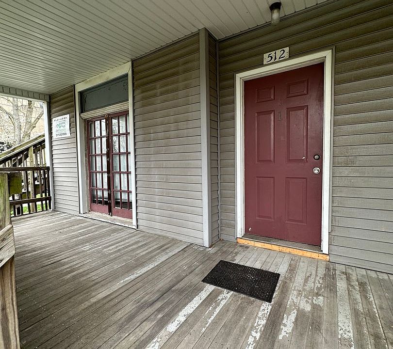 1st image of 512 W University Ave #203