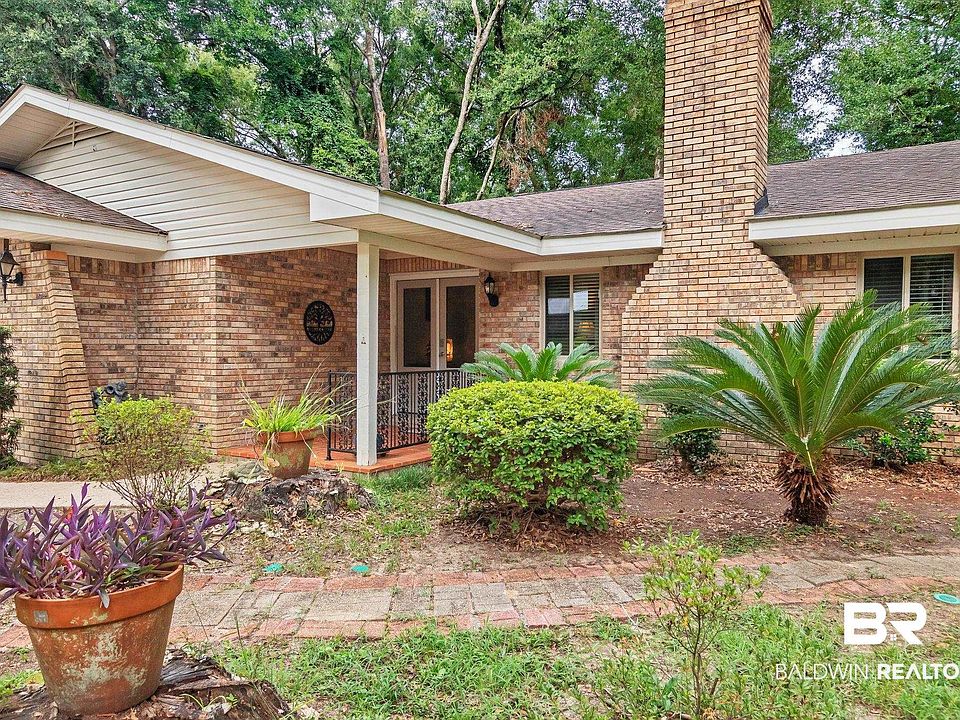 1st image of 111 Windwood Cir