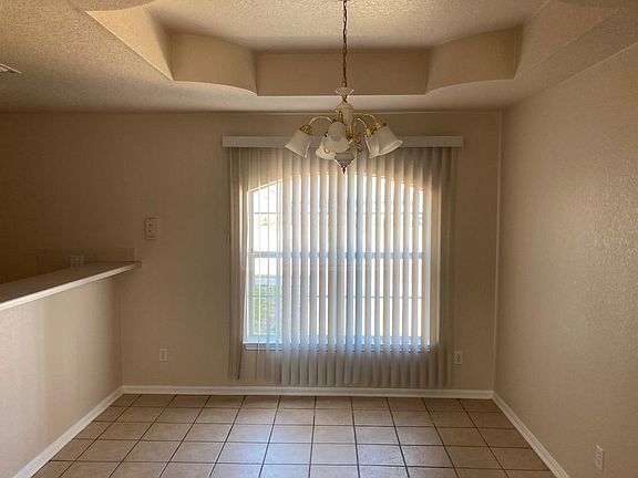5th image of 2700 Diaz Dr