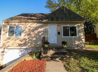 655 Thornton St, Liberty, MO 64068