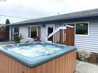 390 Tanbark Rd, Brookings, OR 97415