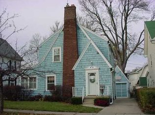 1004 W Barnes Ave, Lansing, MI 48910