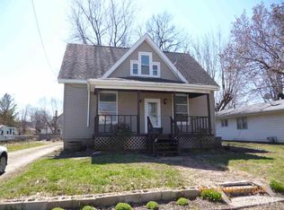 250 W Spruce St, Canton, IL 61520