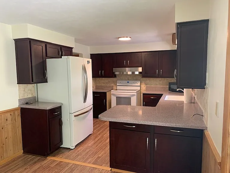 108 Dell St — Photo 7