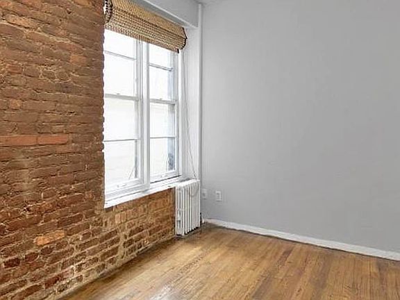 3rd image of 57 Thompson St APT 6D