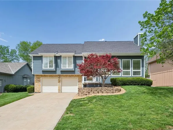 9524 W 117th St, Overland Park, KS 66210