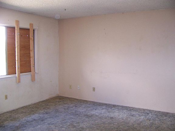 5th image of 1108 Bryce Ln