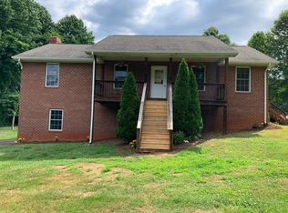 1037 Oak Park Rd, Madison, VA 22727